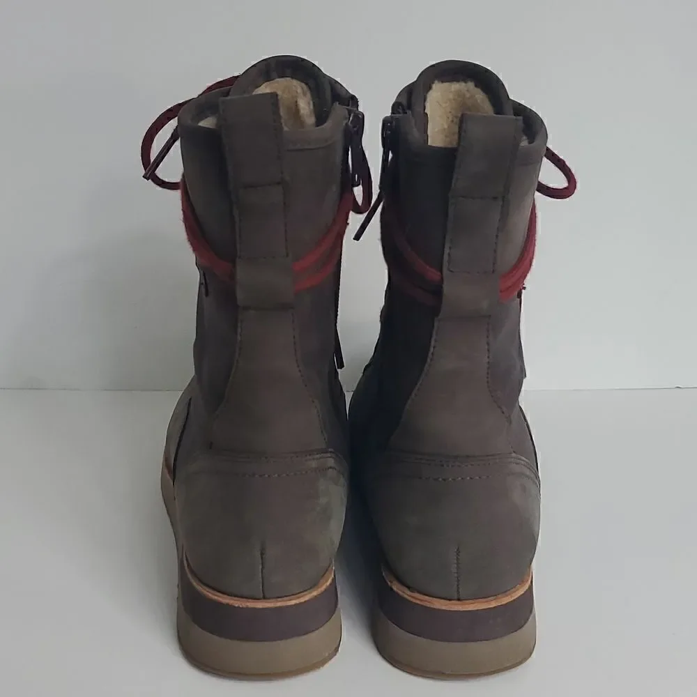Merrell Roam Peak Polar Women's Waterproof Boot Size 7
